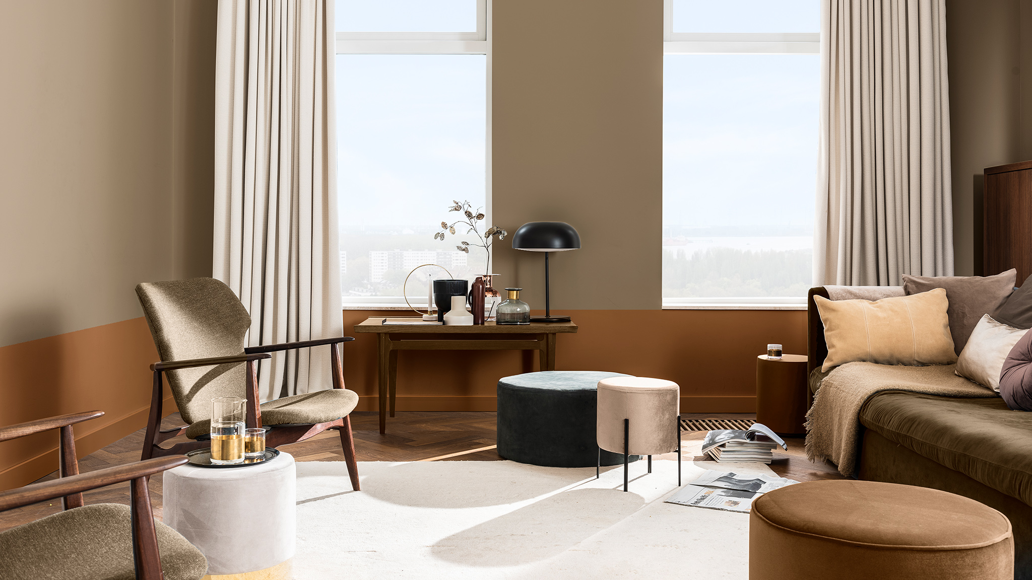 客廳牆面低處以米色和赤陶色分隔 Dulux_CF21_Color_of_the_Year_Trust_colors_global_2